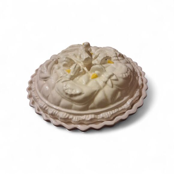 VTG Ceramic Pie Plate Keeper With Lid Duck Chicks Mother Goose Easter - Picture 7 of 11